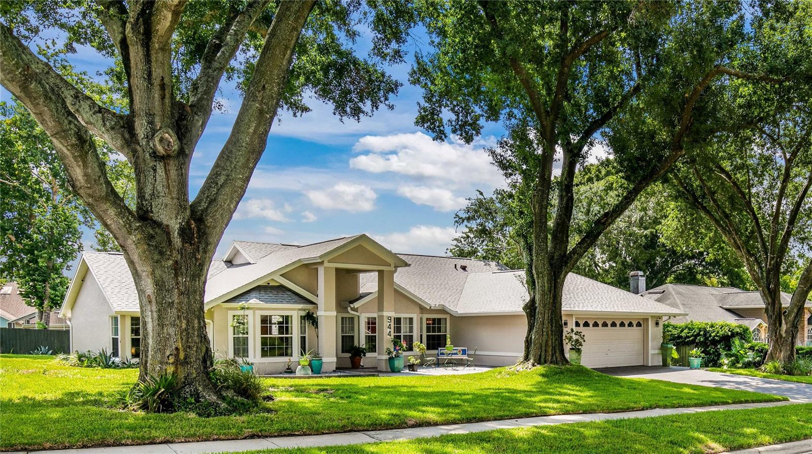 Photo of 944 ALMOND  TREE CIRCLE ORLANDO FL 32835