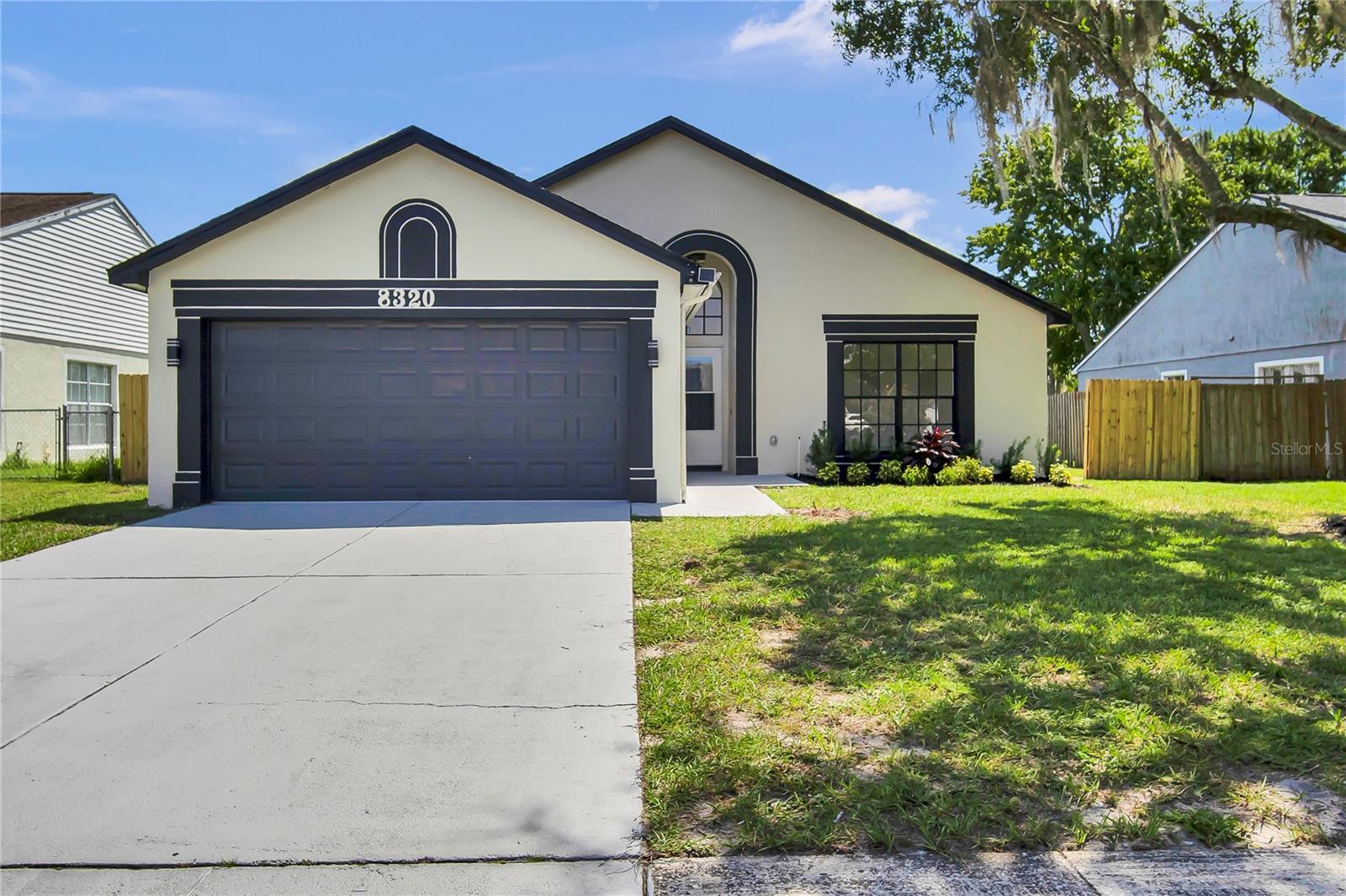 Photo of 8320 SOUTHERN FOREST DRIVE ORLANDO FL 32829