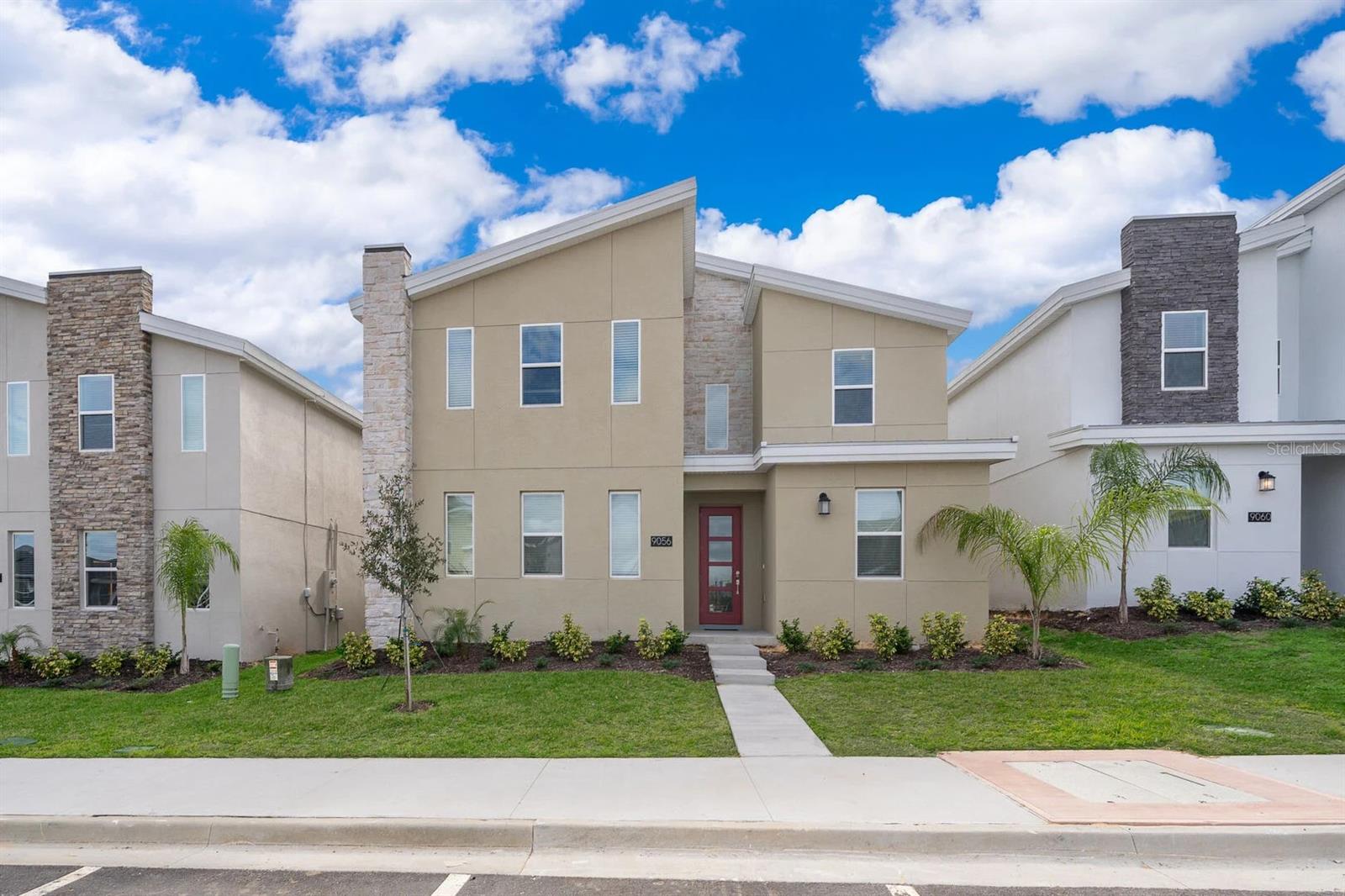 Photo of 9056 SOMMERSET HILLS DRIVE DAVENPORT FL 33896