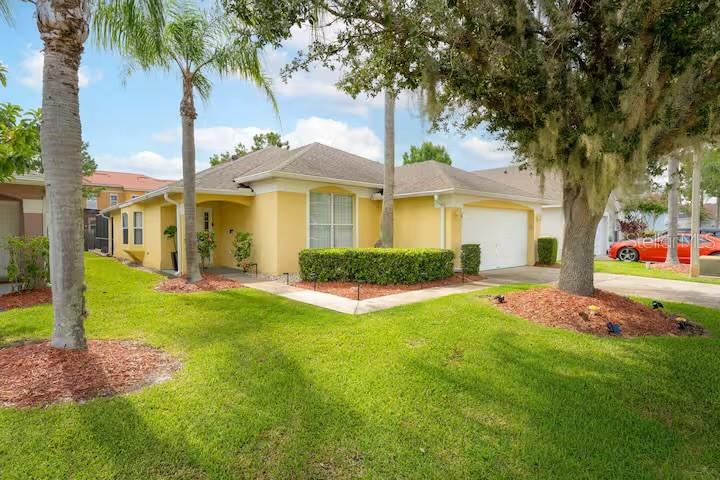 Photo of 1017 LAKE BERKLEY DR KISSIMMEE FL 34746