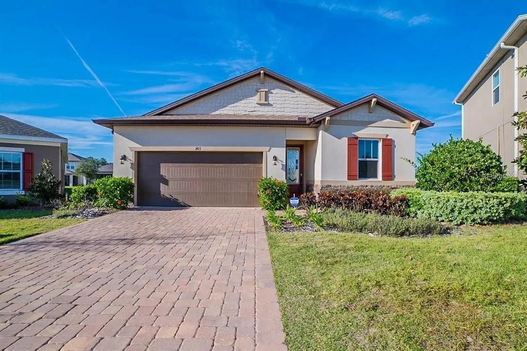 Photo of 203 SANGMON COURT GROVELAND FL 34736