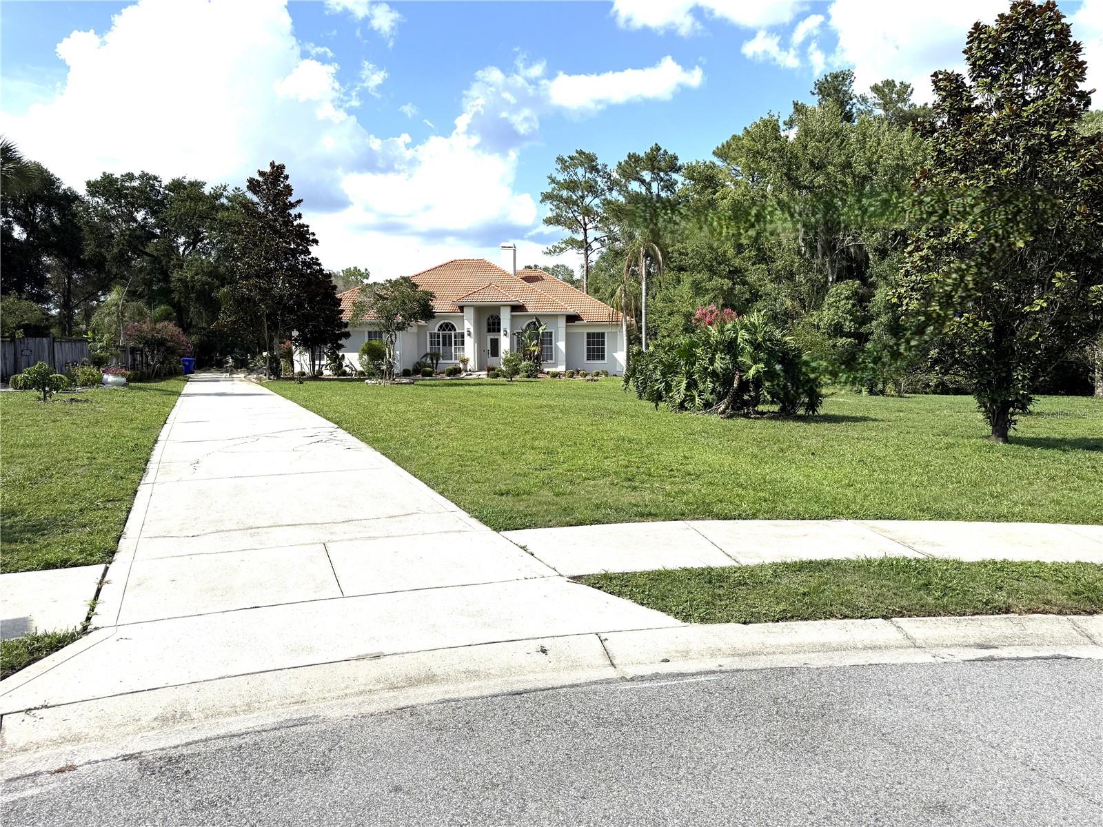 Photo of 325 LESLIE LANE LAKE MARY FL 32746