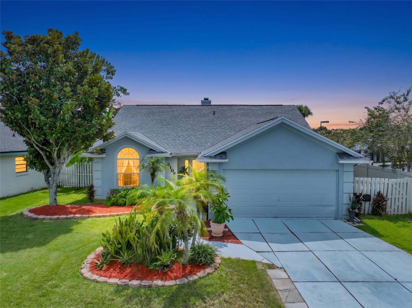 Photo of 2405 SETTLERS TRAIL ORLANDO FL 32837