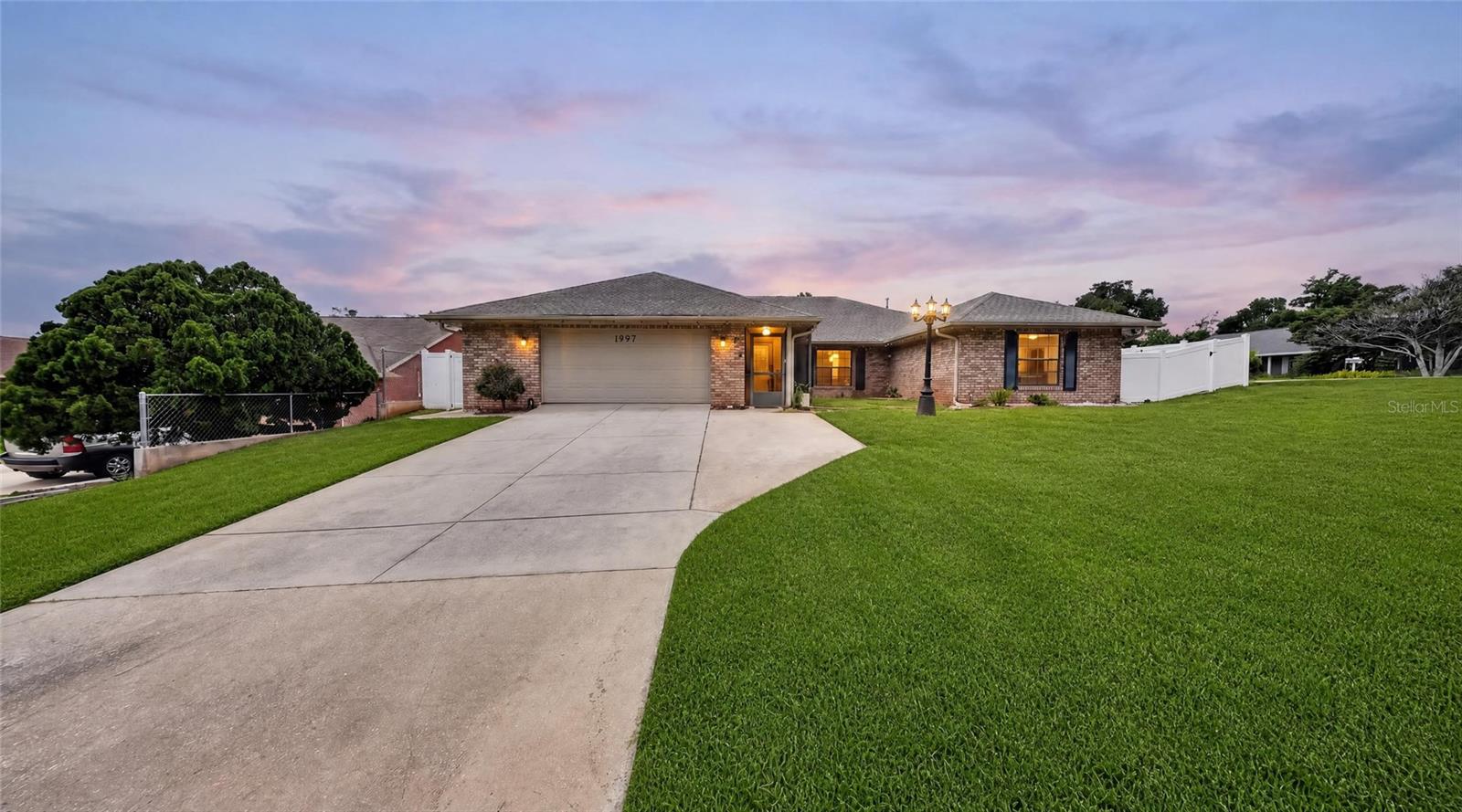 Photo of 937 UTICA STREET DELTONA FL 32725