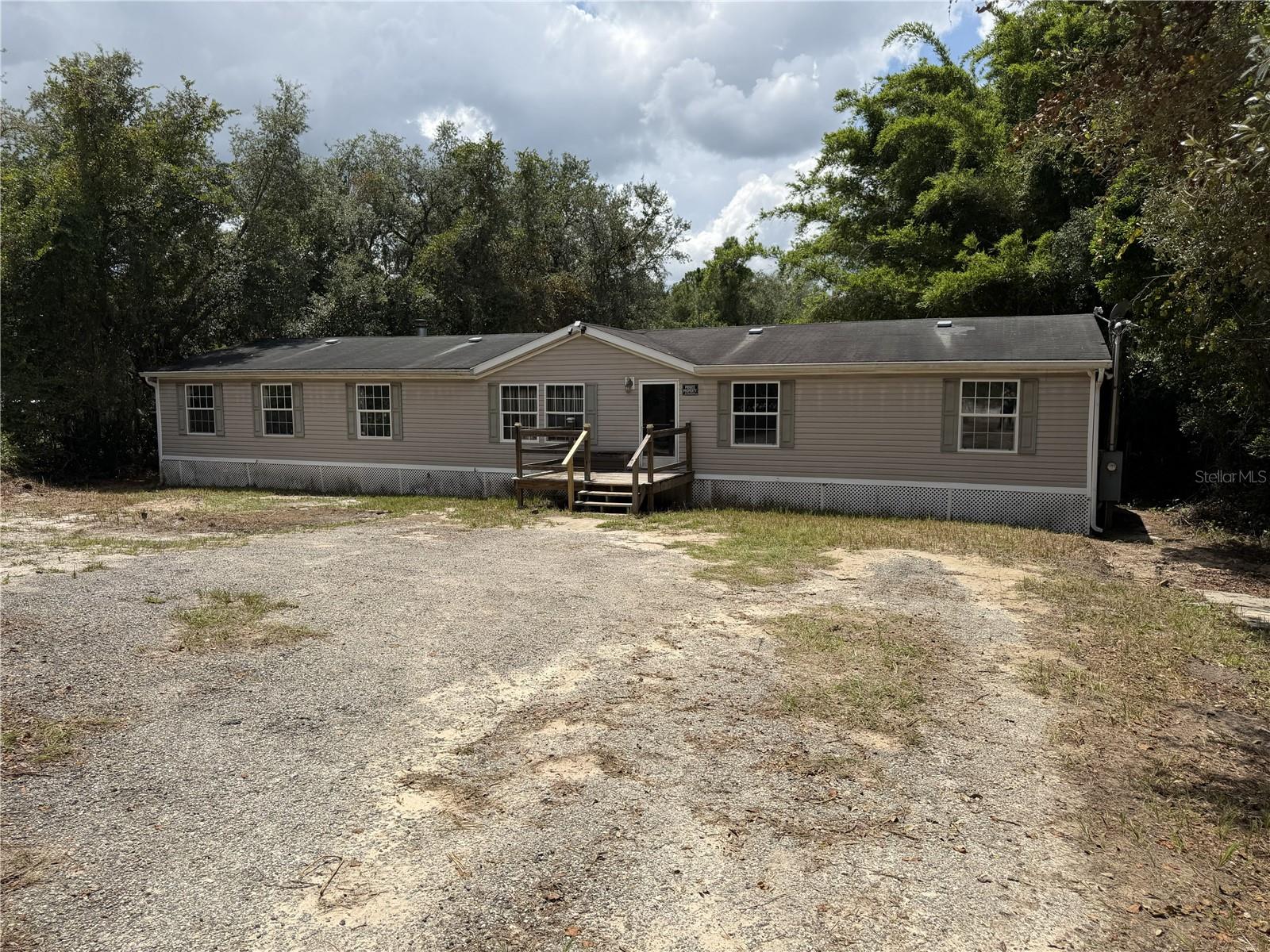Photo of 41527 PARADISE ROAD DELAND FL 32720