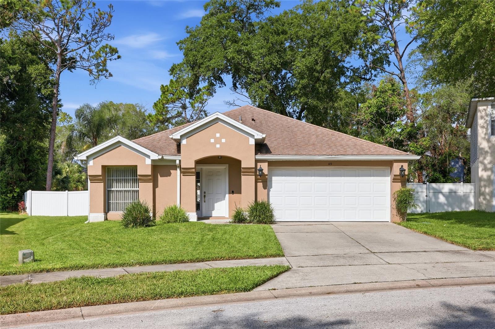 Photo of 115 N WEATHERSFIELD AVENUE ALTAMONTE SPRINGS FL 32714