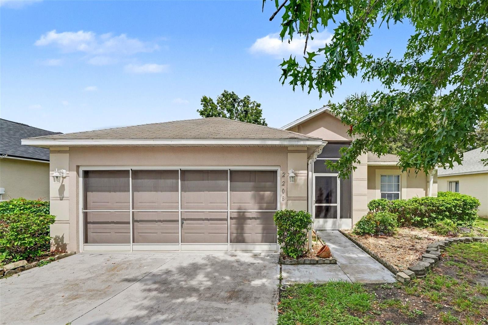 Photo of 2208 NICOLLETT WAY LEESBURG FL 34748