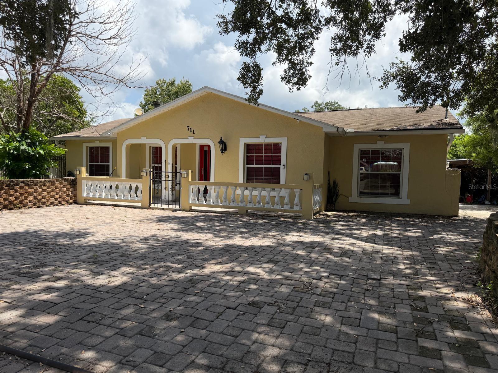 Photo of 711 S EMORY AVENUE KISSIMMEE FL 34741