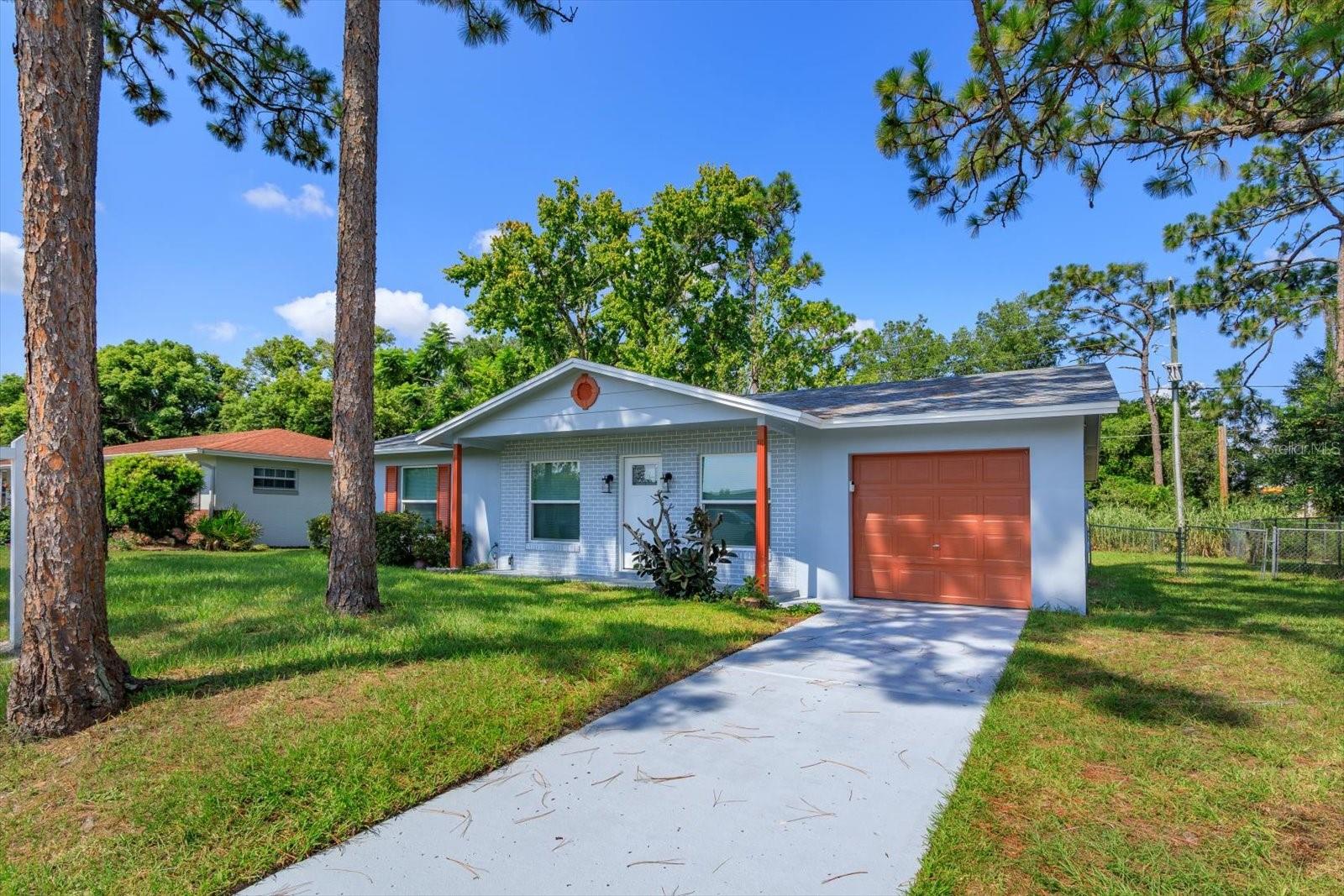 Photo of 724 BREVARD COURT ORLANDO FL 32822
