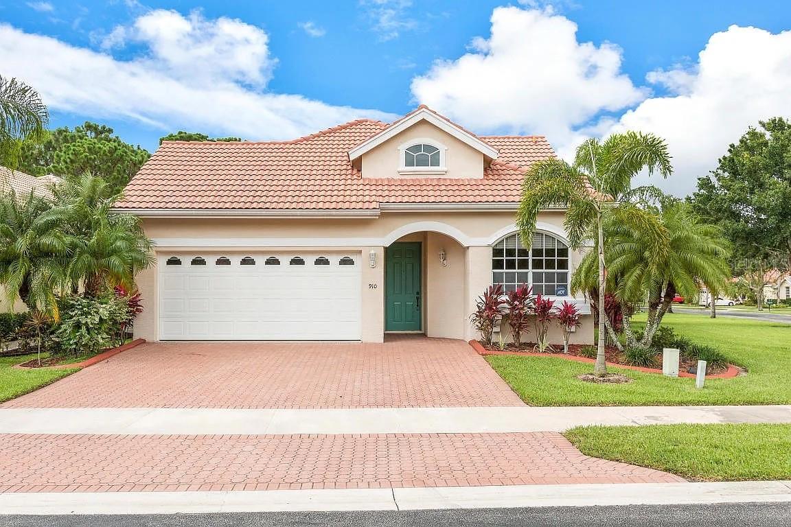 Photo of 910 SW MUNJACK CIRCLE PORT ST LUCIE FL 34986