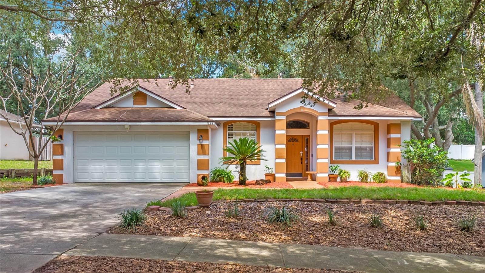 Photo of 836 ELM FOREST DRIVE MINNEOLA FL 34715