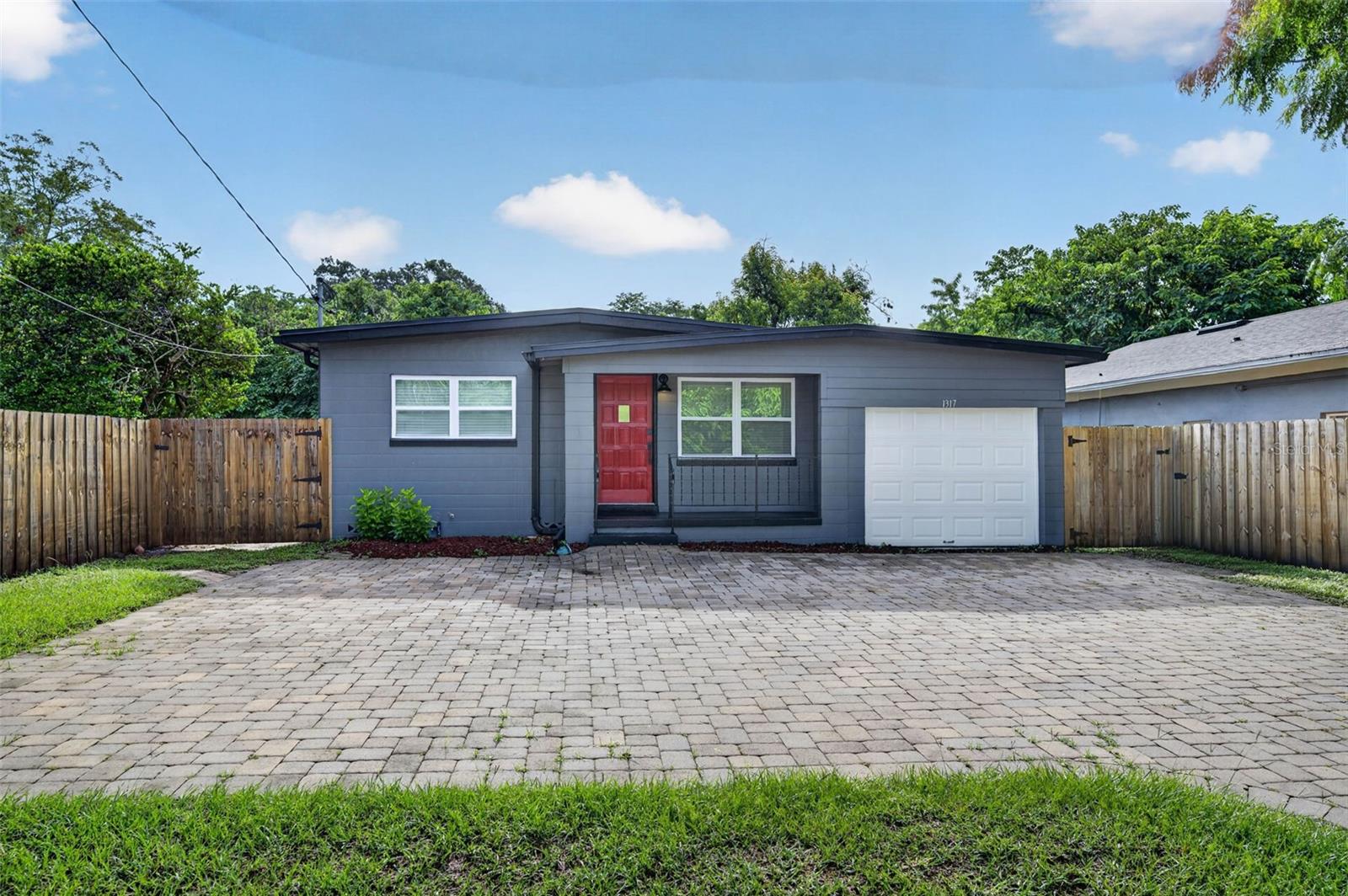 Photo of 1317 CLOVERLAWN AVENUE ORLANDO FL 32806