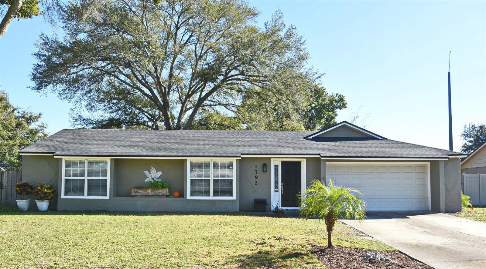 Photo of 1792 PAM CIRCLE BELLE ISLE FL 32809