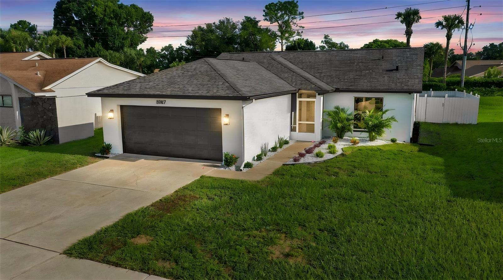 Photo of 5207 DESMOND LANE ORLANDO FL 32821