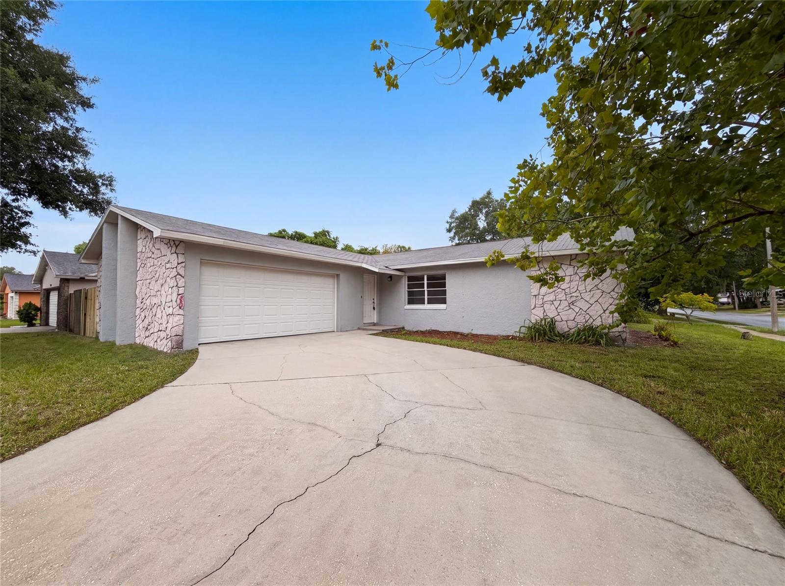 Photo of 8310 ROLLING LOG DRIVE ORLANDO FL 32817