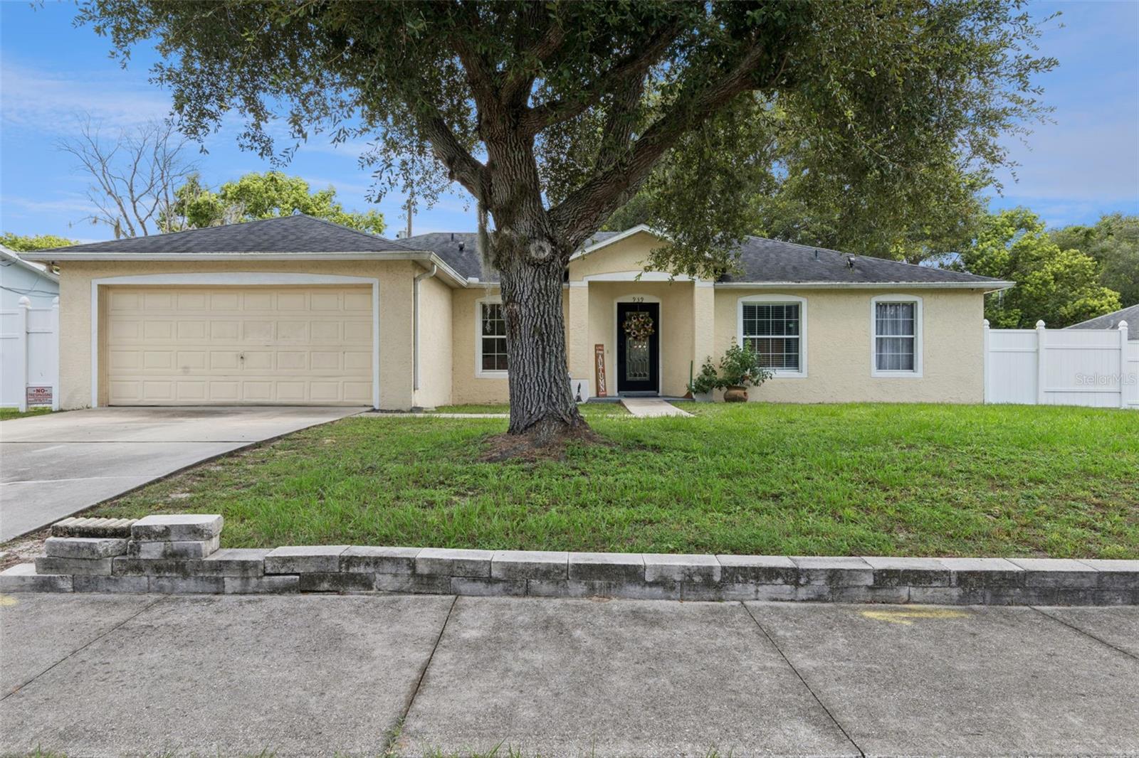 Photo of 939 CLOVERLEAF BOULEVARD DELTONA FL 32725