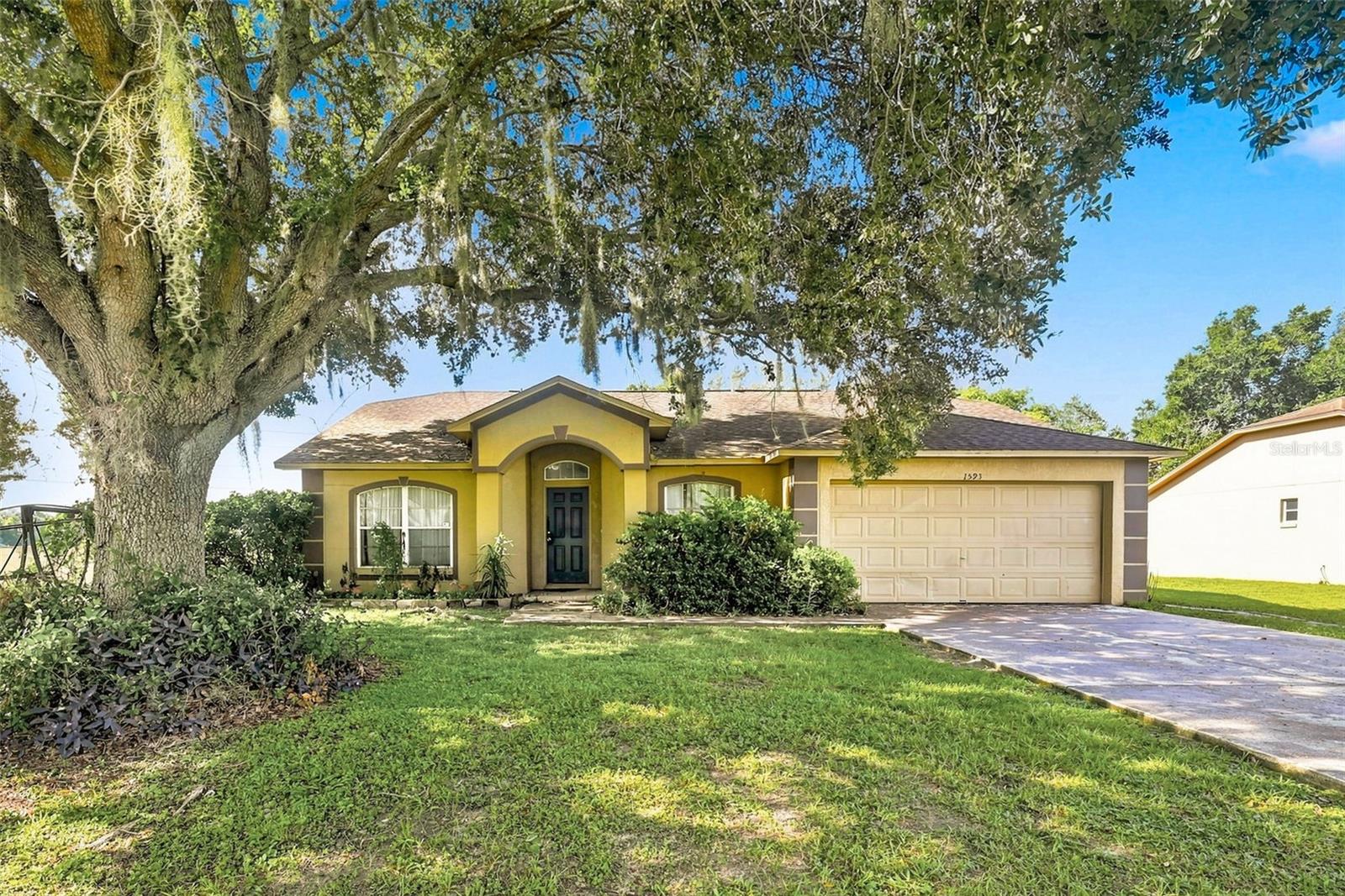 Photo of 1593 WATSON OAKS COURT LAKELAND FL 33809