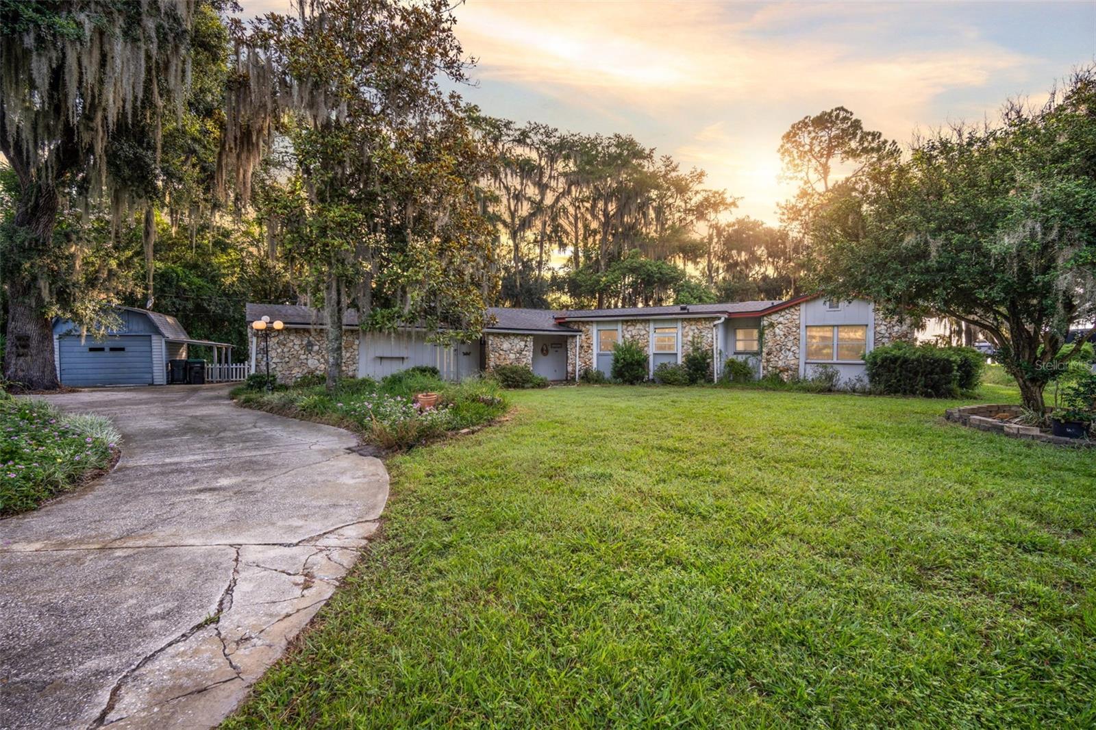 Photo of 5251 LAKE JESSAMINE DRIVE ORLANDO FL 32839