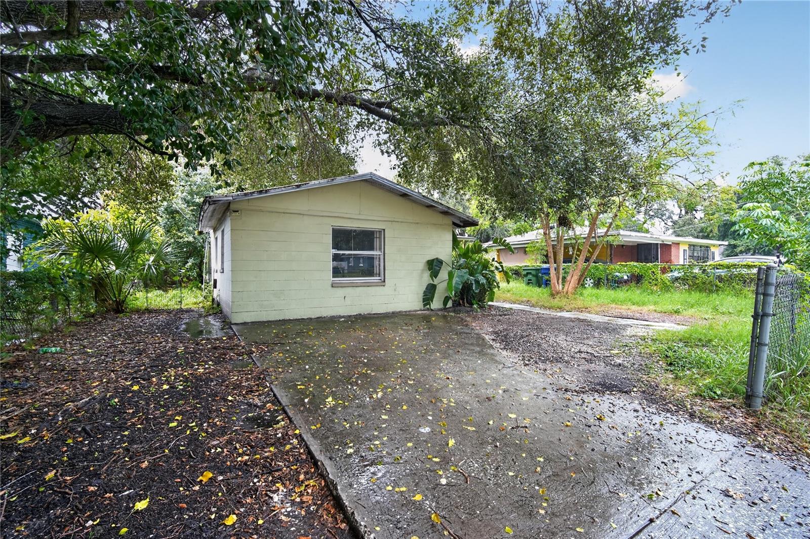 Photo of 3504 LINDELL AVENUE TAMPA FL 33610