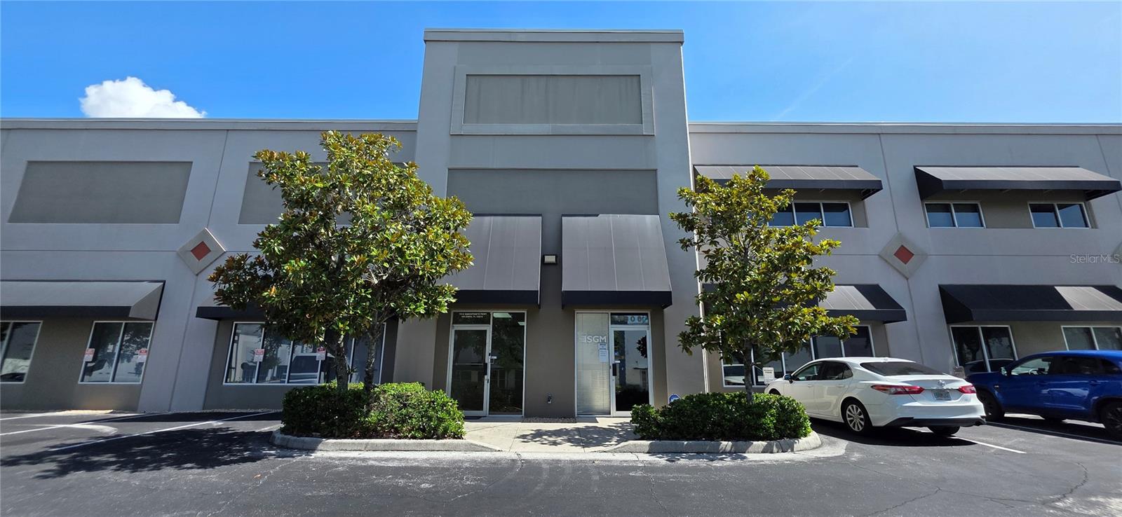 Photo of 7810 KINGSPOINTE PARKWAY #4 ORLANDO FL 32819