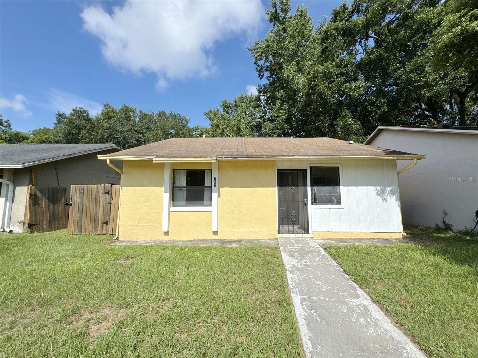 Photo of 762 KINGS COVE COURT ORLANDO FL 32807
