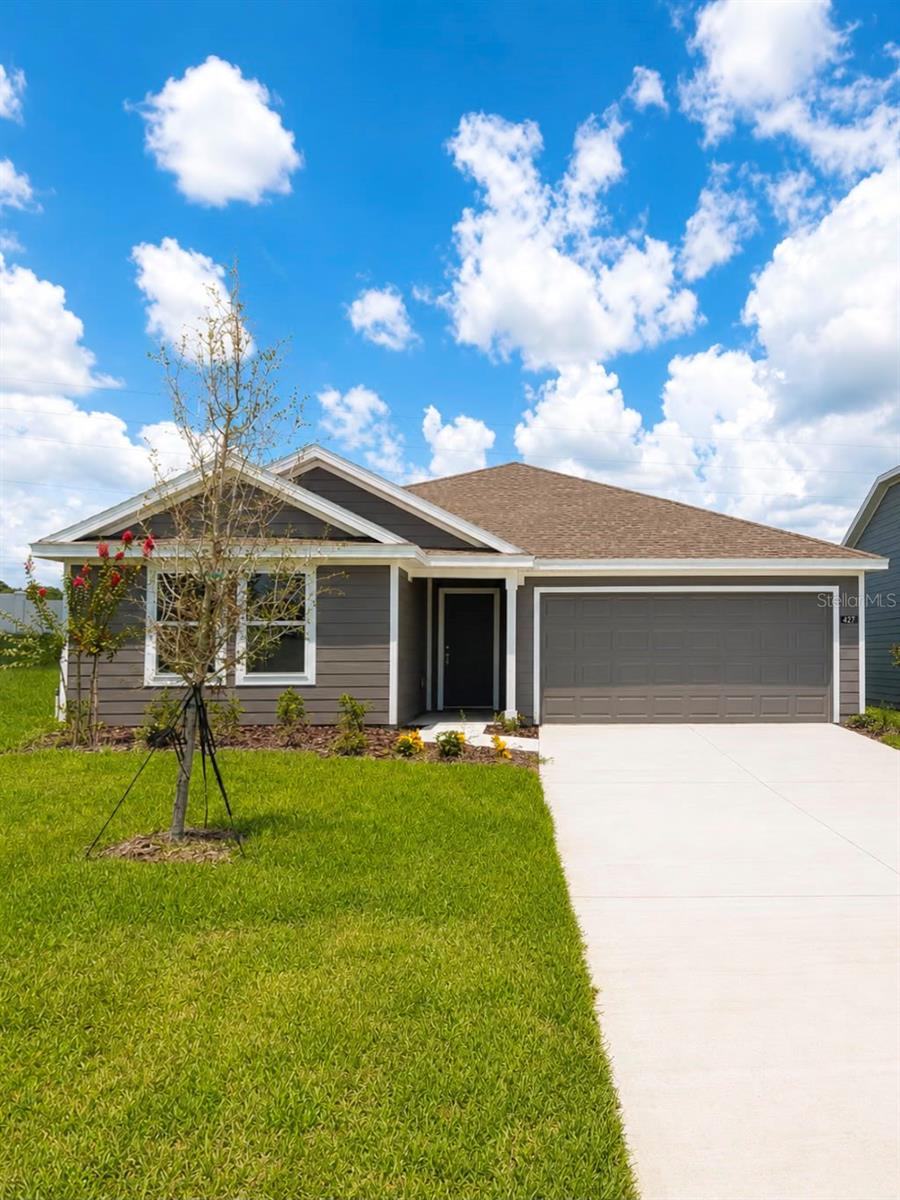 Photo of 427 ARTEMIS STREET LAKE WALES FL 33853