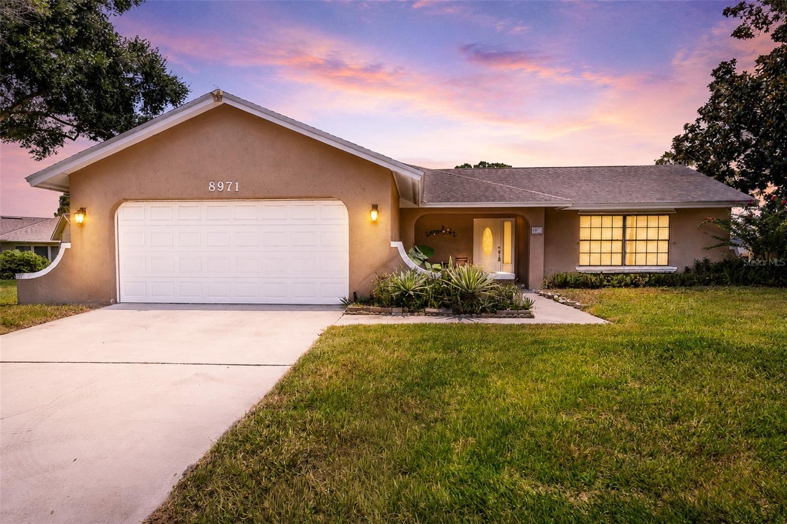 Photo of 8971 ANGELICA DRIVE ORLANDO FL 32836