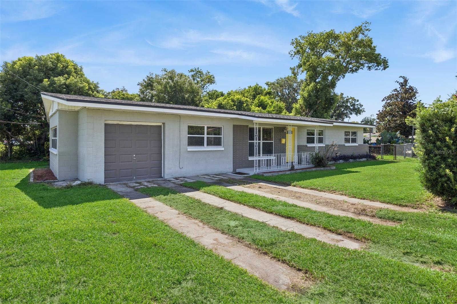 Photo of 707 S CRYSTAL LAKE DRIVE ORLANDO FL 32803