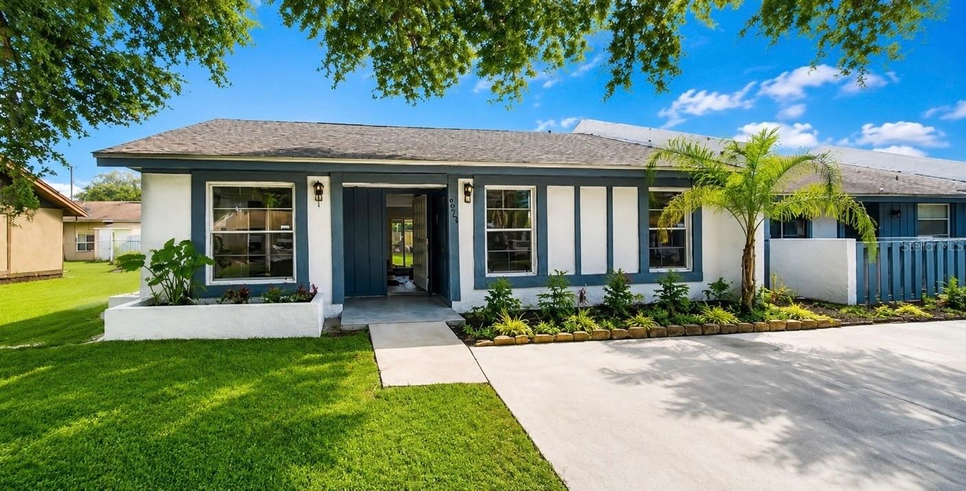 Photo of 7924 GUARDSMEN STREET ORLANDO FL 32822