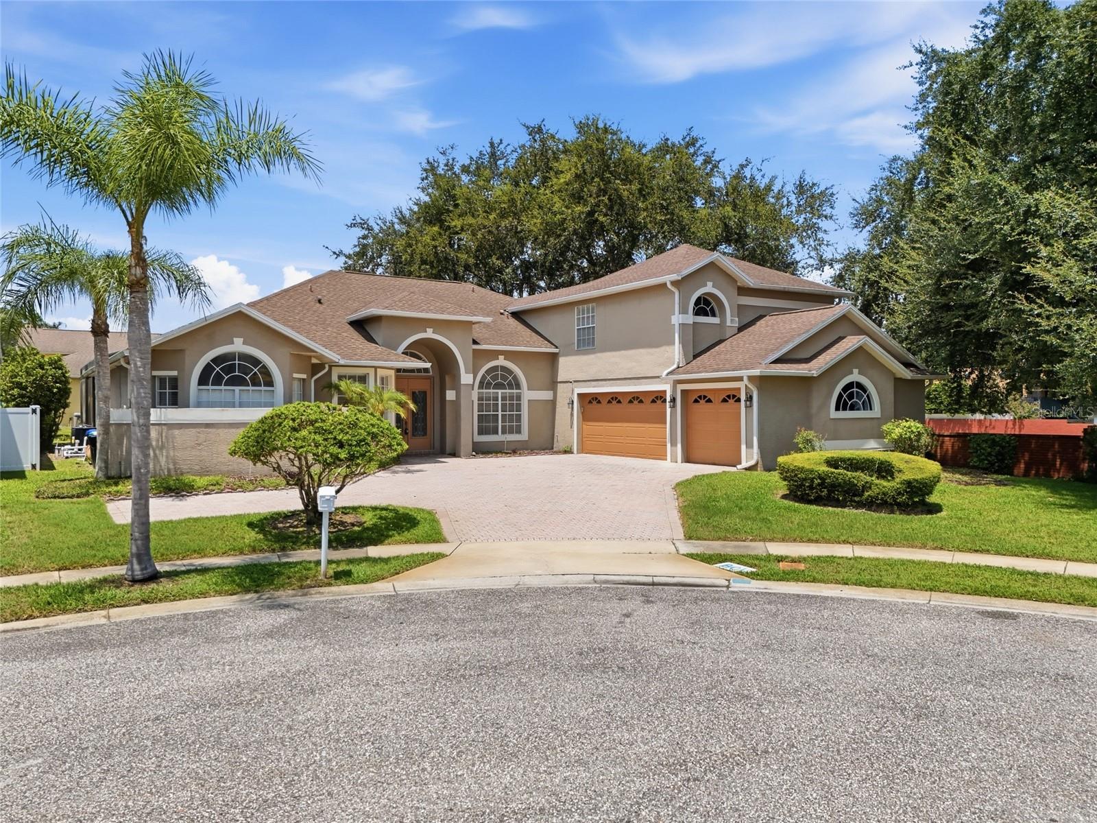 Photo of 10008 CANOPY TREE COURT ORLANDO FL 32836
