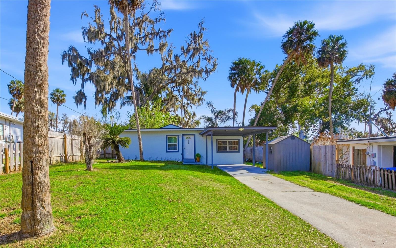 Photo of 2350 VALLEY DRIVE APOPKA FL 32703