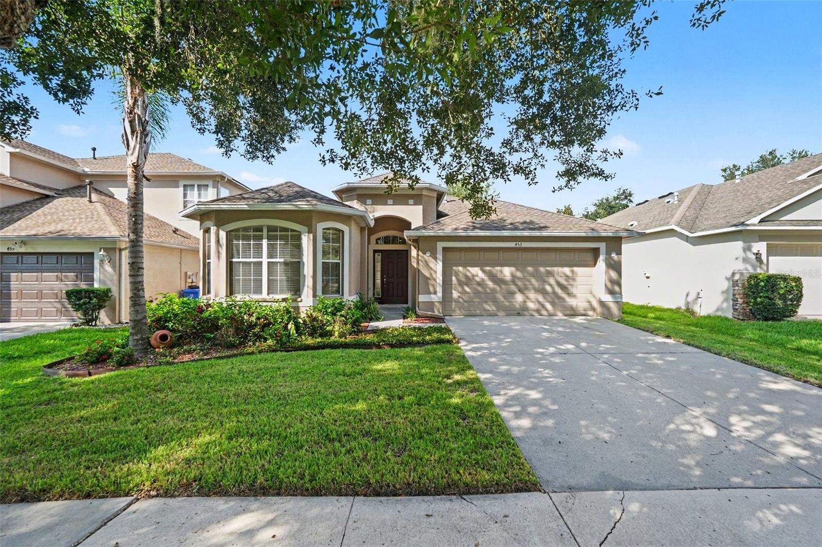 Photo of 453 WESTCHESTER HILLS LANE VALRICO FL 33594