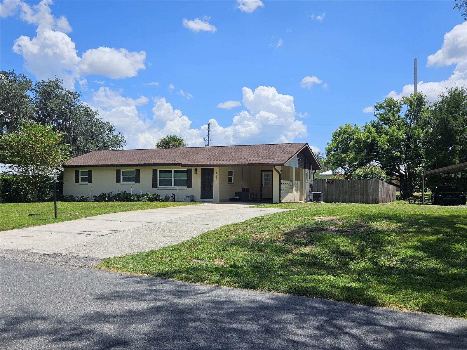 Photo of 828 OVERHILL ROAD DELAND FL 32720