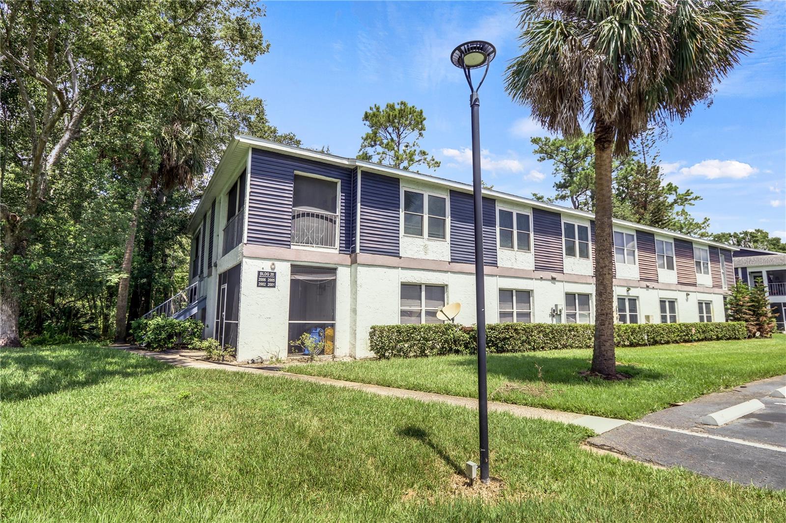 Photo of 2005 NORTHLAKE DRIVE SANFORD FL 32773