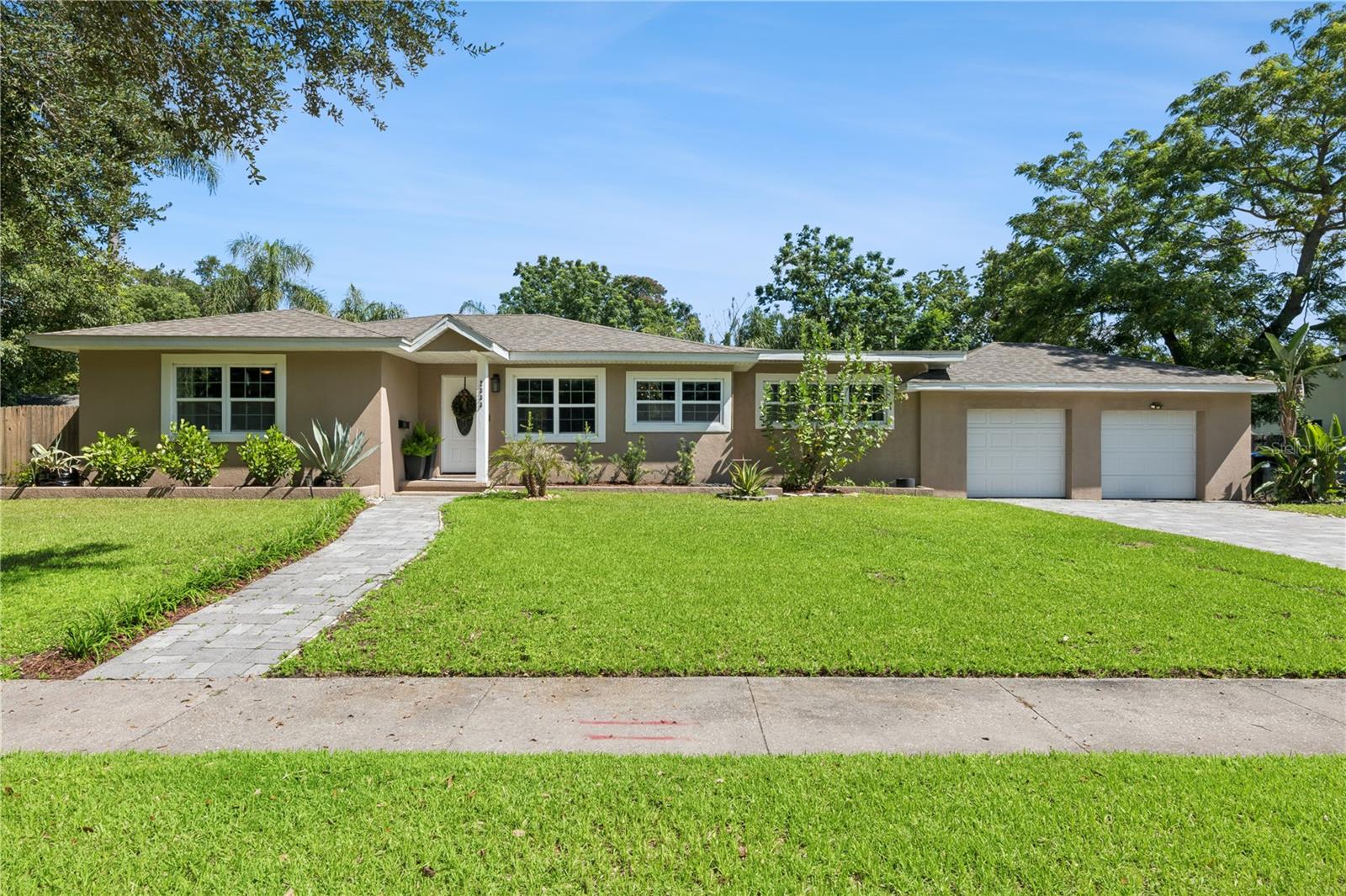 Photo of 2333 WESTMINSTER COURT WINTER PARK FL 32789