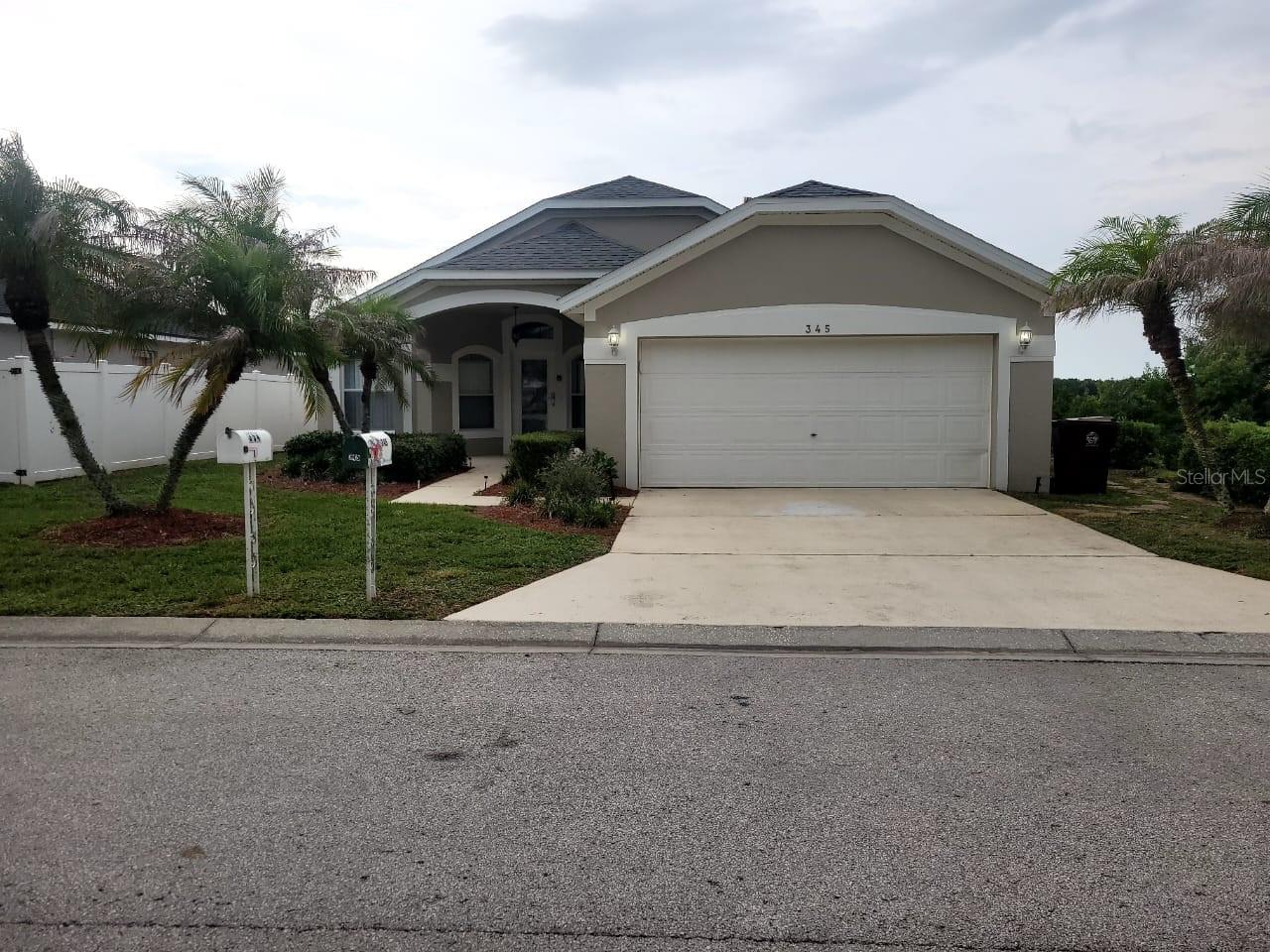 Photo of 345 CHINA BERRY CIRCLE DAVENPORT FL 33837