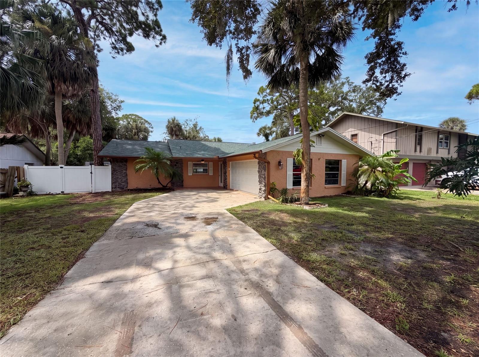 Photo of 5122 BAY BOULEVARD PORT RICHEY FL 34668