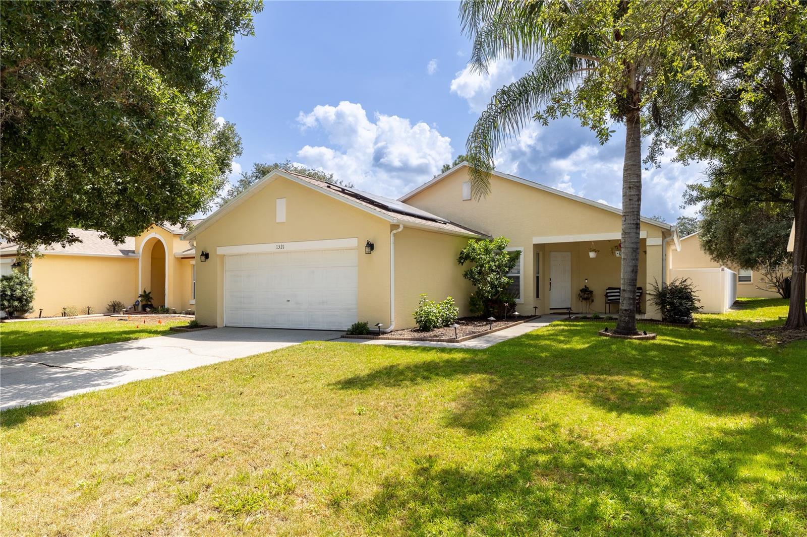 Photo of 1321 WHITEWOOD WAY CLERMONT FL 34714