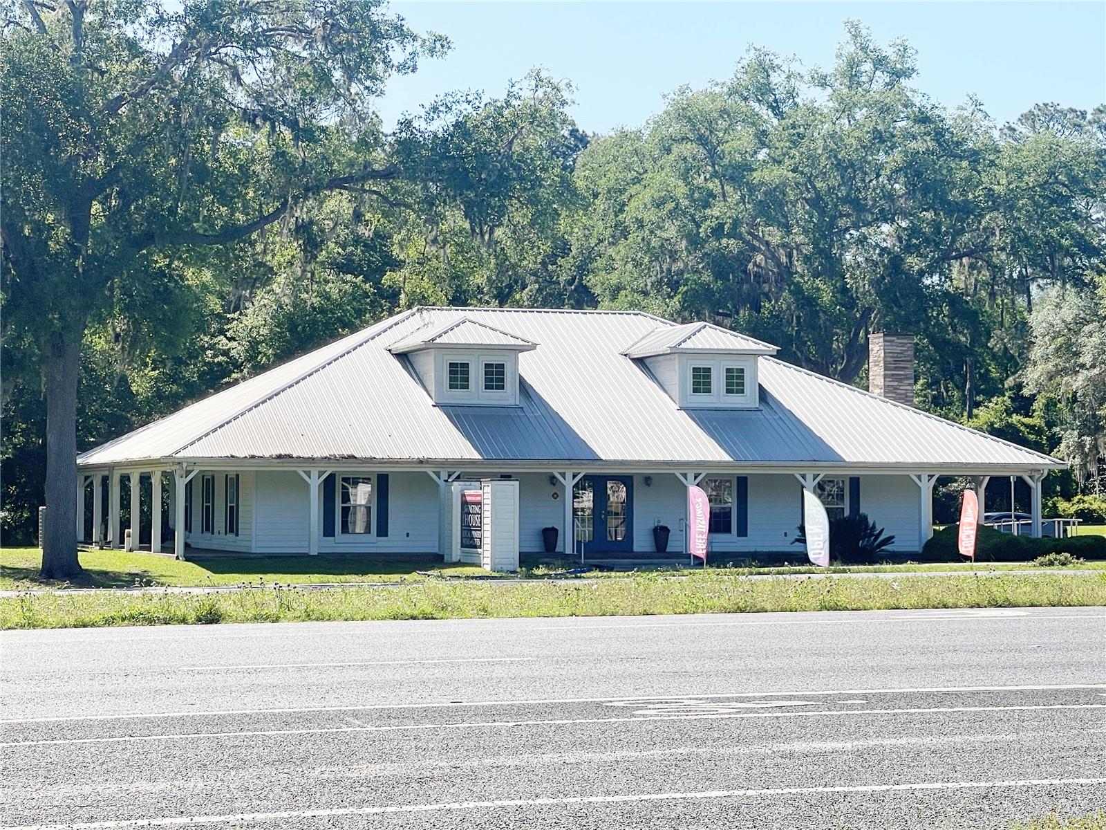 Photo of 21848 S COUNTY ROAD 325 HAWTHORNE FL 32640