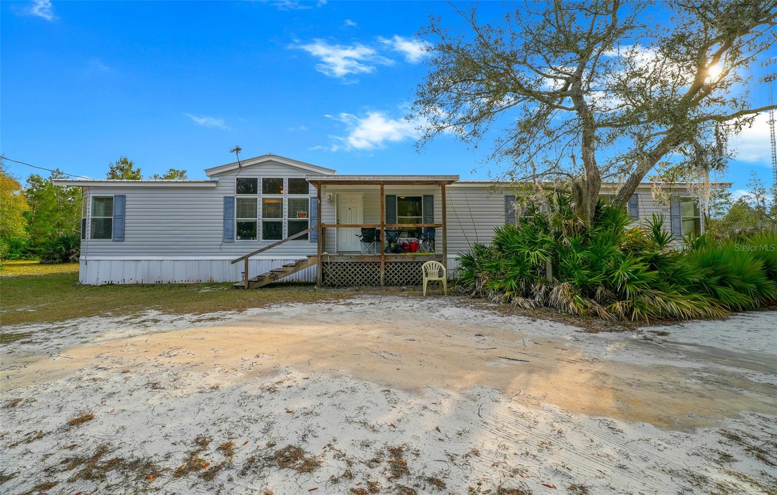 Photo of 137 FRANKLIN AVENUE POMONA PARK FL 32181