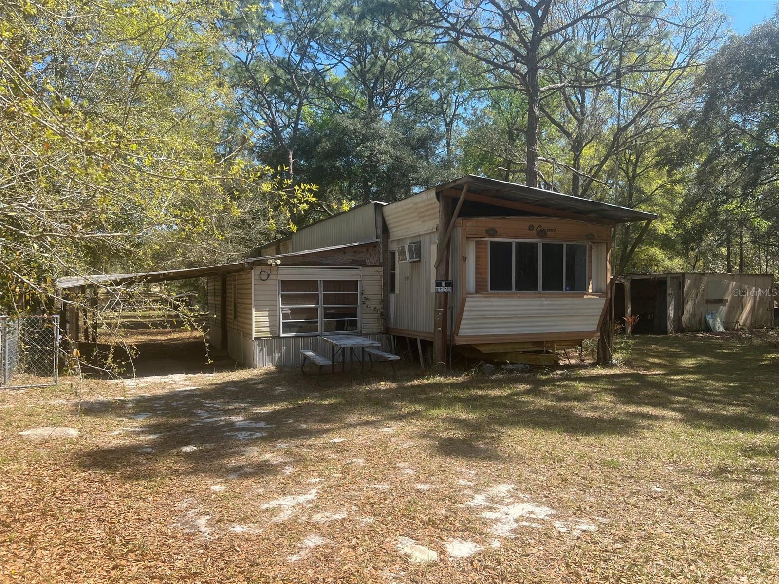 Photo of 11372 E HIGHWAY 25 OCKLAWAHA FL 32179