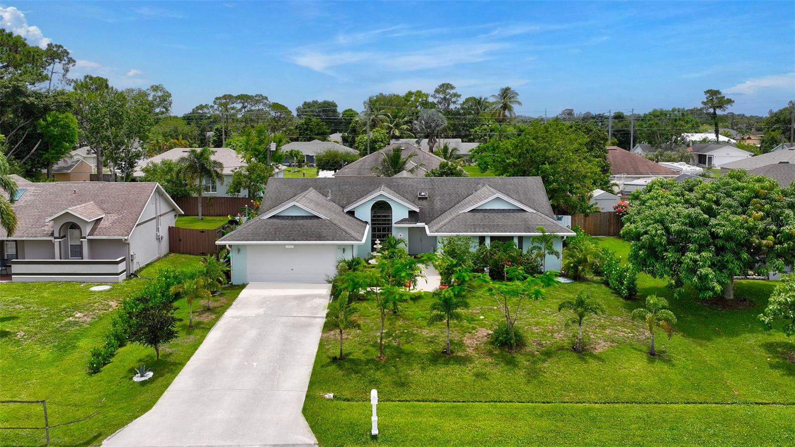 Photo of 502 GUAVA TERRACE PORT ST LUCIE FL 34983