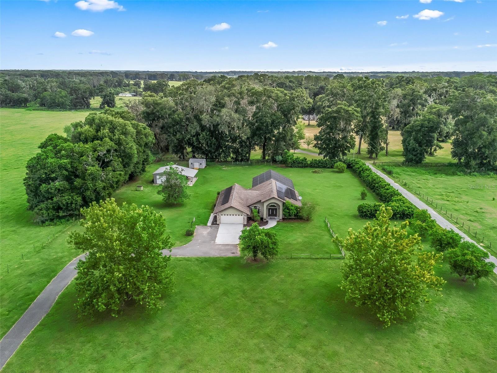 Photo of 1975 SE 150TH STREET SUMMERFIELD FL 34491