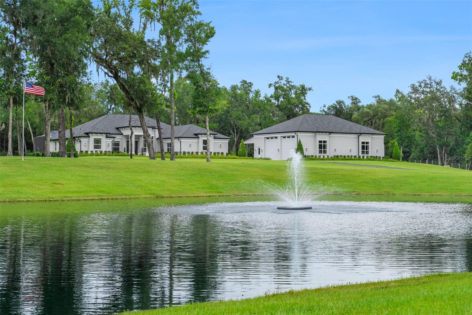 Photo of 1825 W OAK VALLEY COURT HOMOSASSA FL 34446