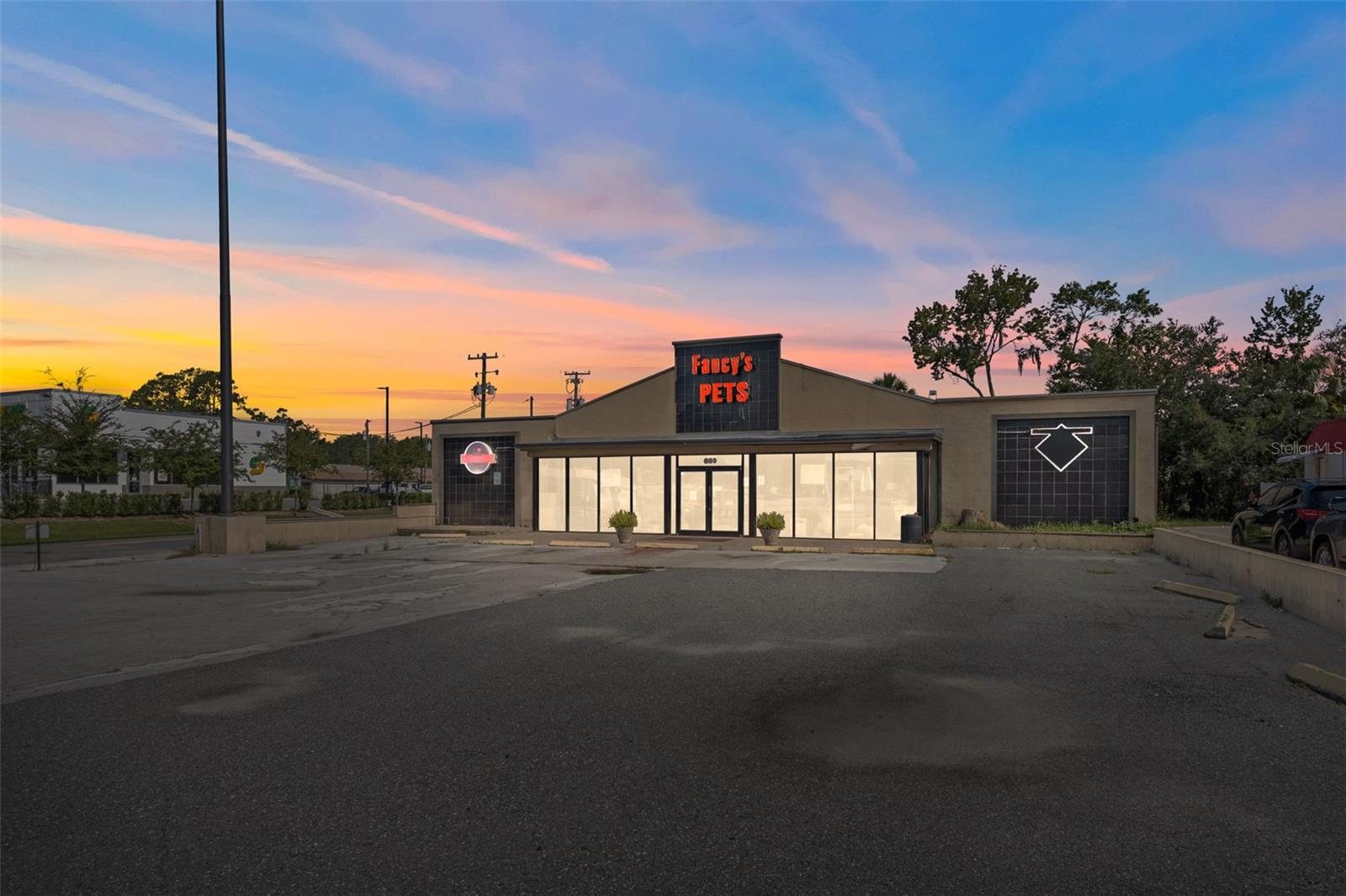 Photo of 669 NE US HIGHWAY 19 CRYSTAL RIVER FL 34429