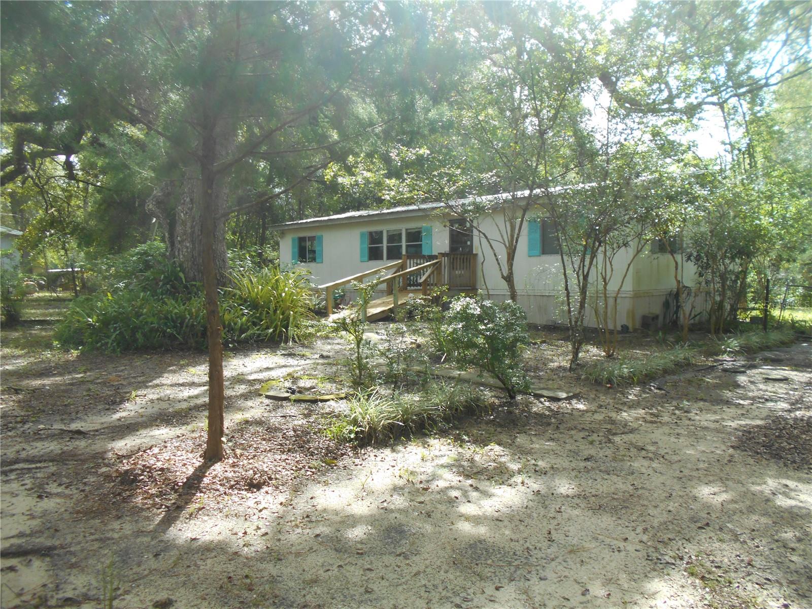 Photo of 20425 NE 143RD STREET SALT SPRINGS FL 32134