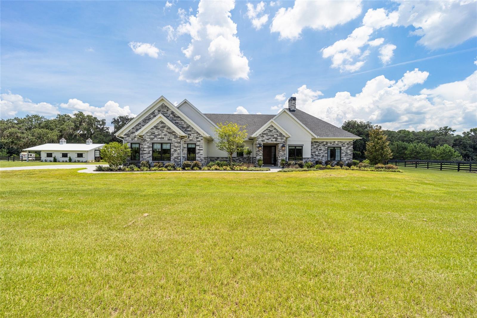 Photo of 11098 NW 50TH LANE OCALA FL 34482