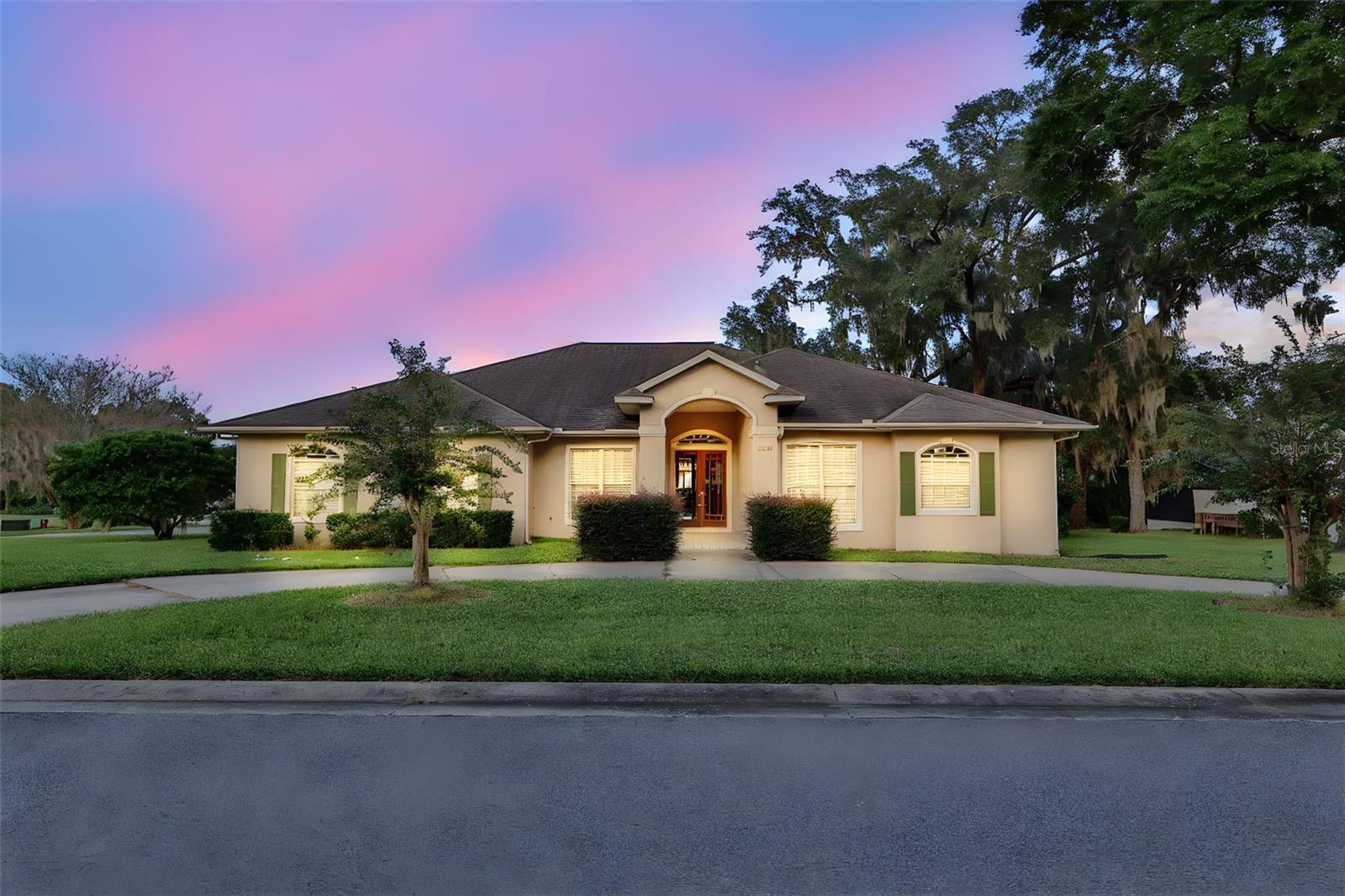 Photo of 2243 SE LAUREL RUN DRIVE OCALA FL 34471