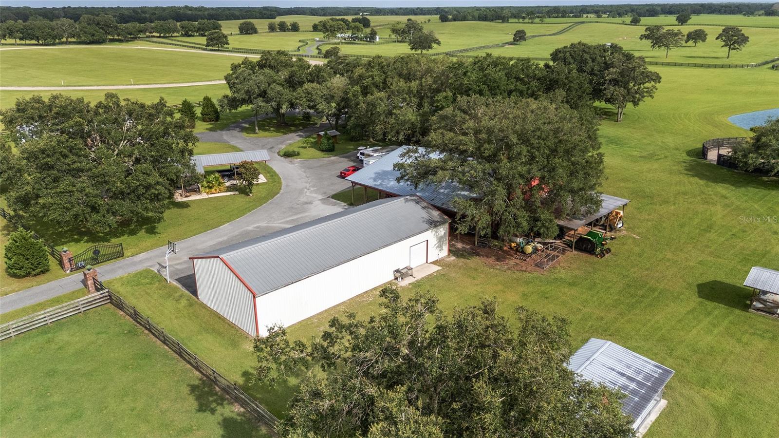Photo of 18800 SE 47TH PLACE MORRISTON FL 32668