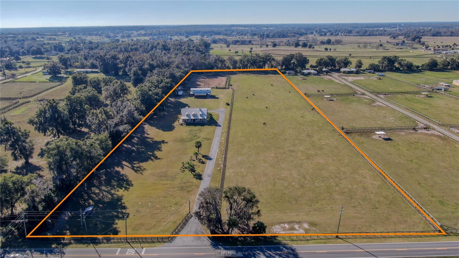 Photo of 2198 W HIGHWAY 329 CITRA FL 32113